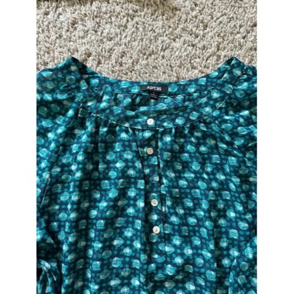 Apt 9 Women Roll Tab Sleeve ButtonsWomen's Pullover Top Size Small Casual - Picture 5 of 10